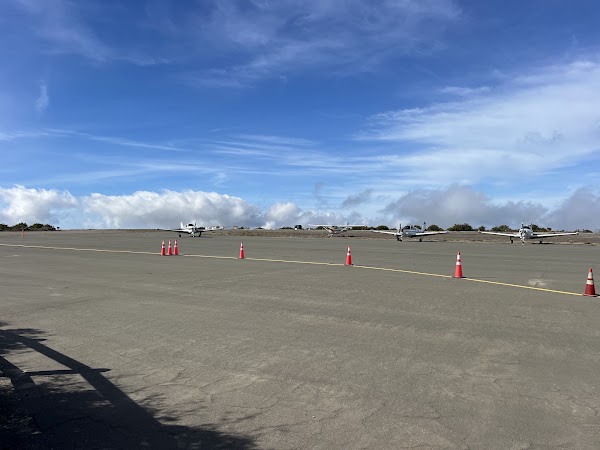 Catalina Airport - KAVX 3