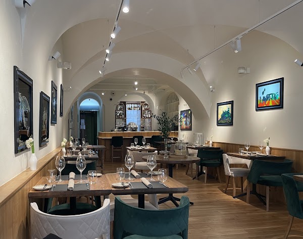 Le Dome Restaurant 3