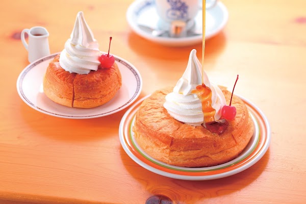 Komeda's Coffee Shinjuku Yasukuni-dōri 5