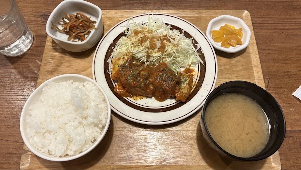 #702 Cafe & Diner 4