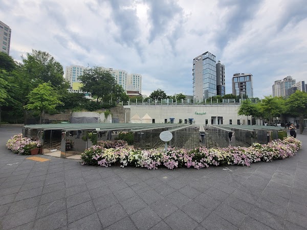 Yoonseul : Malli-dong Reflects Seoul 2