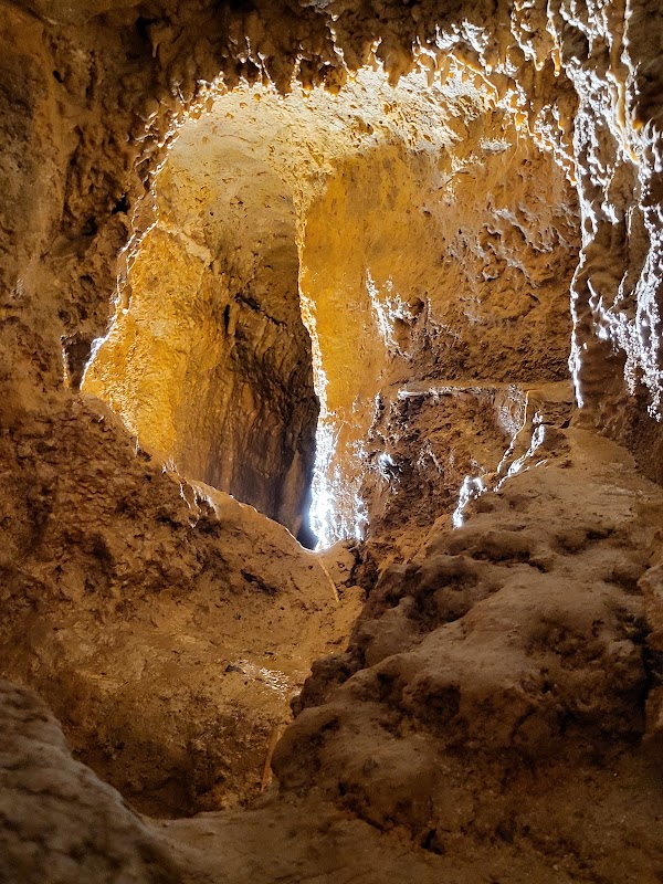 Lincoln Caverns 3