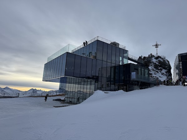 Restaurant ice Q 3