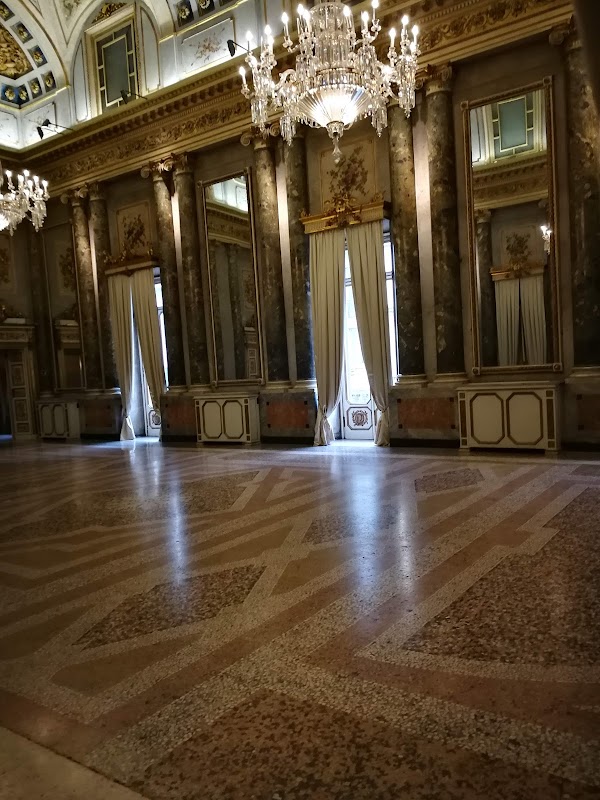 Palazzo Serbelloni 3