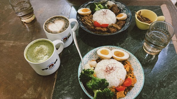 Tella Tella Cafe 5