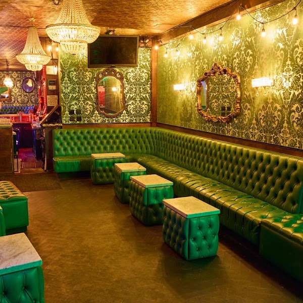 Remix Room Hollywood 1