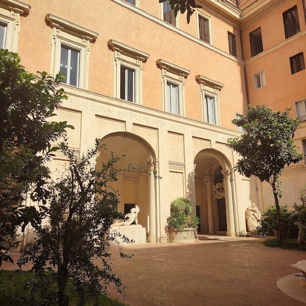 Palazzo Carpegna 3