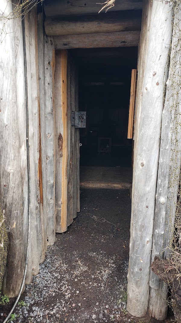Inuvialuit Igluryuaq (Traditional Sod Houses) 4