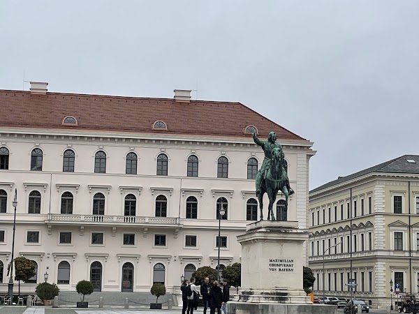 Wittelsbacherplatz