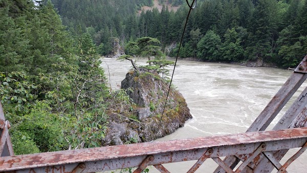 Alexandra Bridge 1