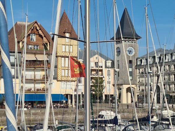 Deauville 5