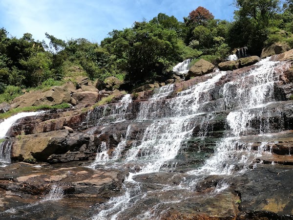 Ramboda Falls 2