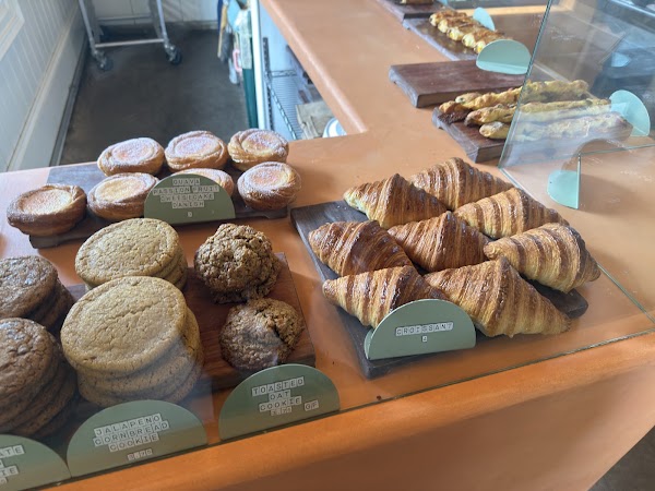 Ayu Bakehouse 3