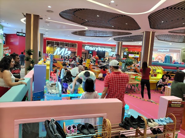 Bloomsvale Shopping Gallery 3