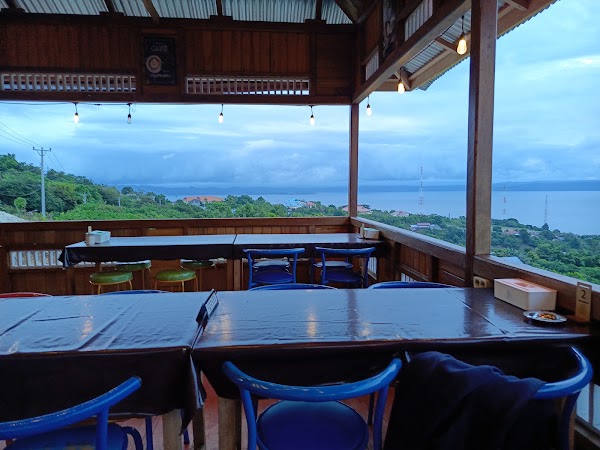 Cafe VillaRia Salakan 1