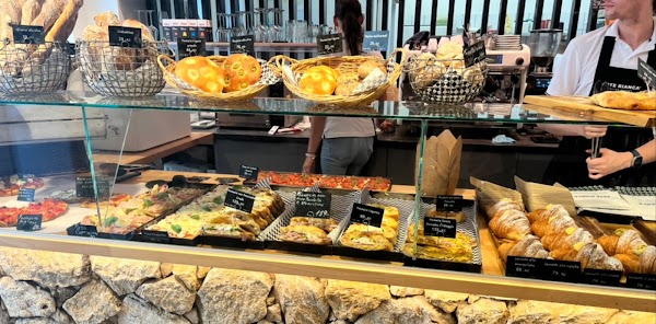 Arte Bianca Bakery & Caffè 1