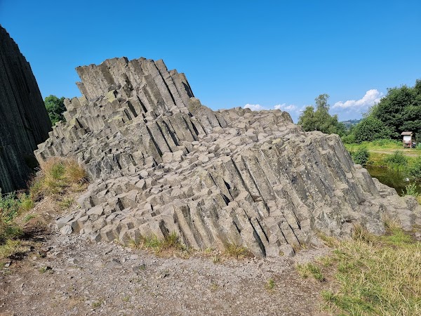 Mansion Rock (basalt columns) 4