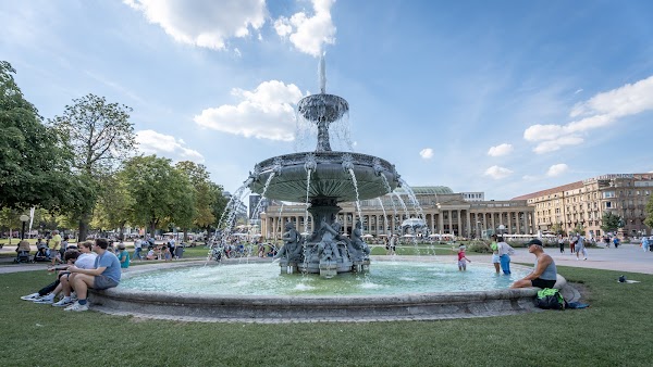 Schloßplatz 3