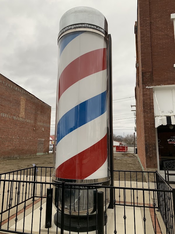 "World's Largest" Barber Pole 1