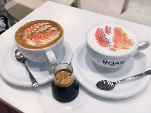 ROAR COFFEEHOUSE & ROASTERY 3
