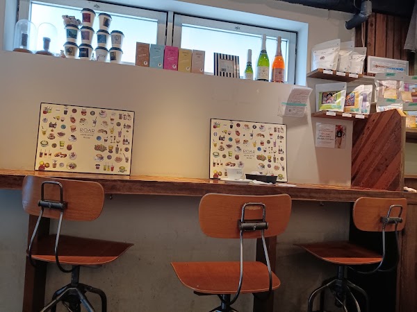 ROAR COFFEEHOUSE & ROASTERY 2