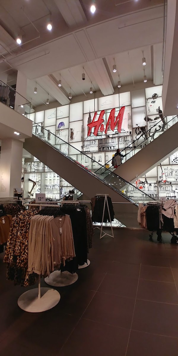 H&M 3