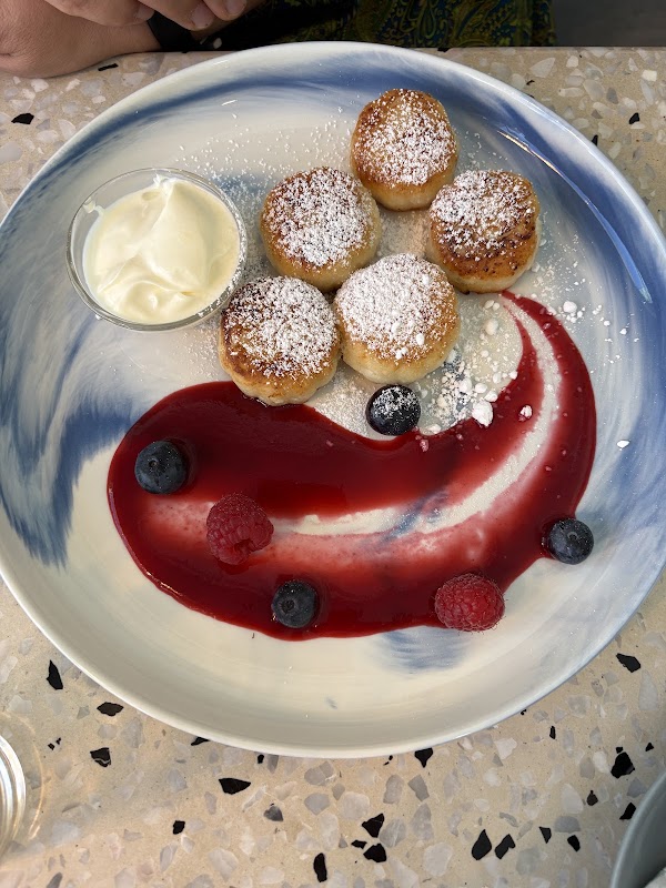 Umi Cafe 4