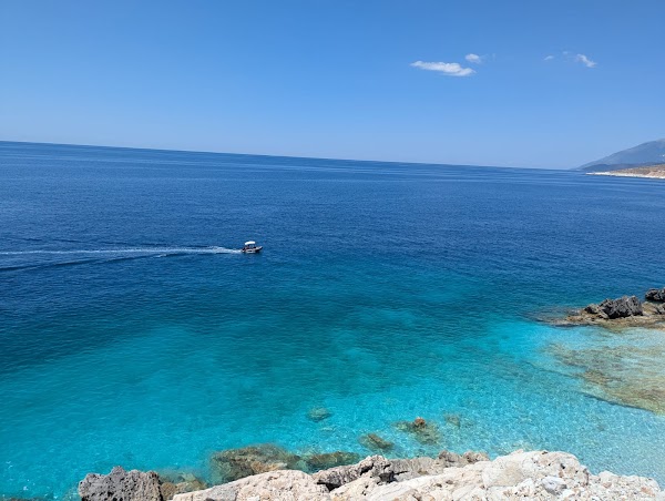 Amallos Beach / Lambjano Bay
