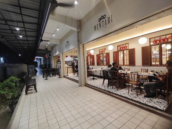 MENTARI KOPITIAM PASIR PUTIH
