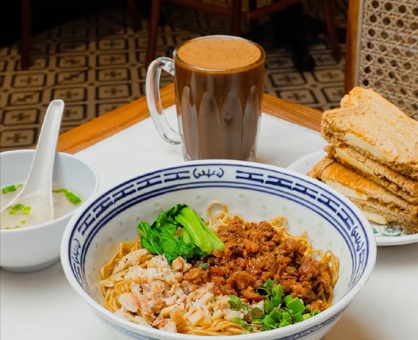 MENTARI KOPITIAM PASIR PUTIH 4