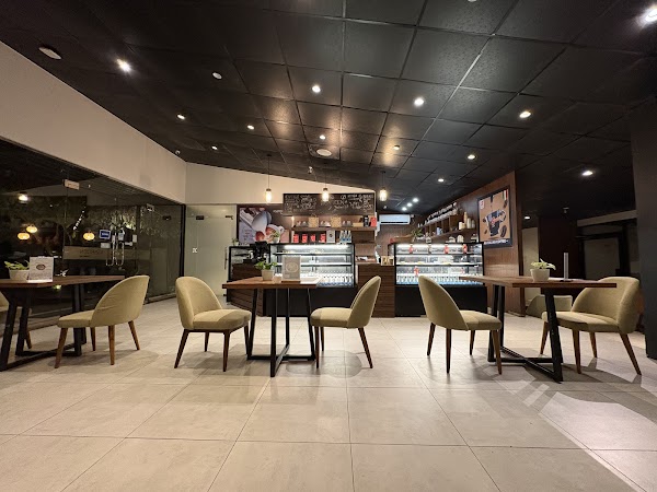 The Garden - Fusion Cafe 4