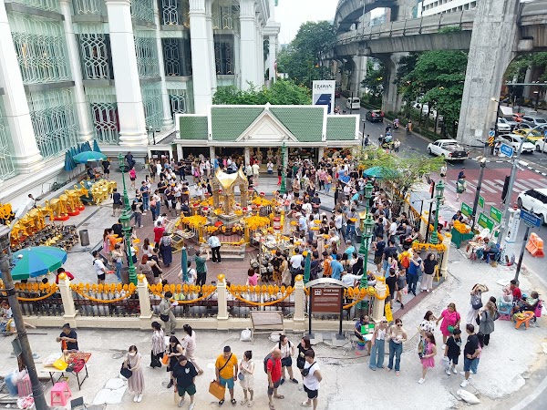 Erawan Shrine 2