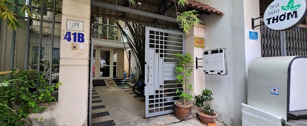 Cow's house warehouse