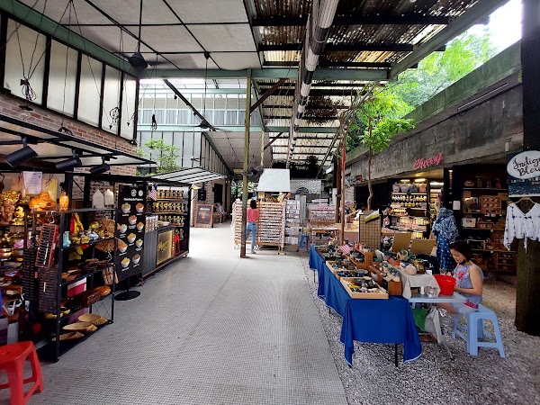 Kong Heng Square