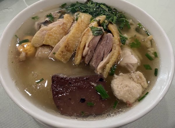 Huyền Hương Chicken Phở 4