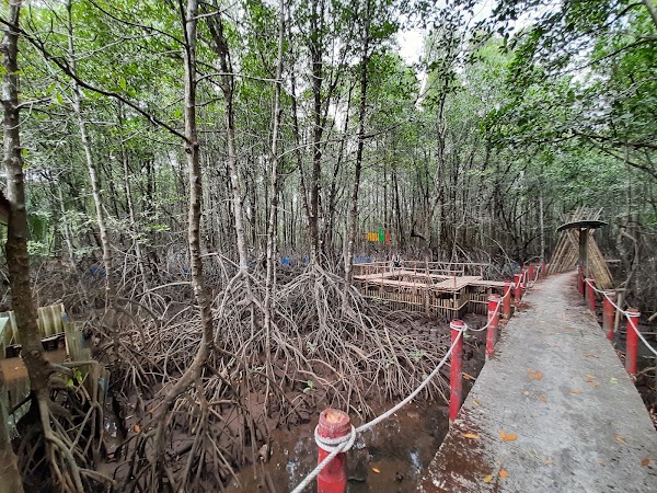 Lan Tabun, Ban Tha Ranae Community 1