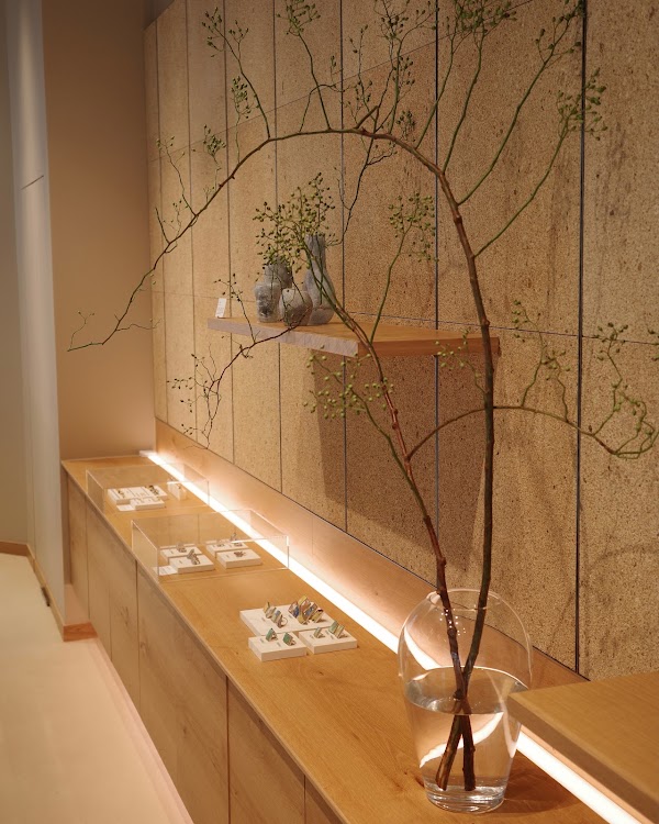 UNITED ARROWS Harajuku Main Store 3