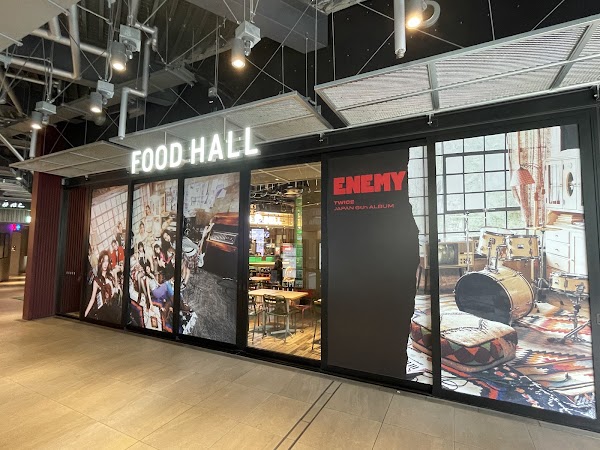 FOOD HALL 4