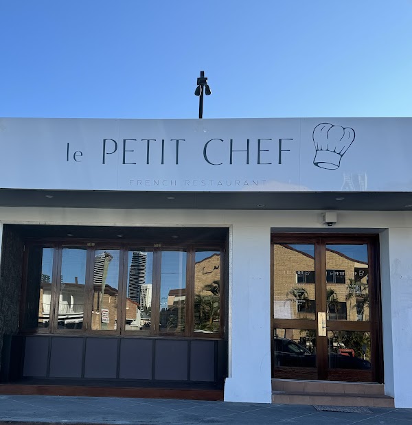 Le Petit Chef - French restaurant 1