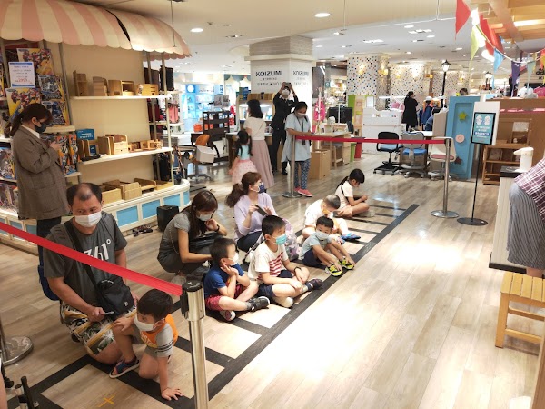 Shin Kong Mitsukoshi Taipei Station Store 5