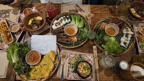 Bếp Mẹ Ỉn - Vietnamese Restaurant 2