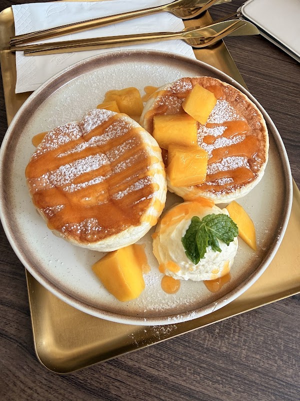 NuAge Cafe - Fluffy Pancakes & Coffee 3