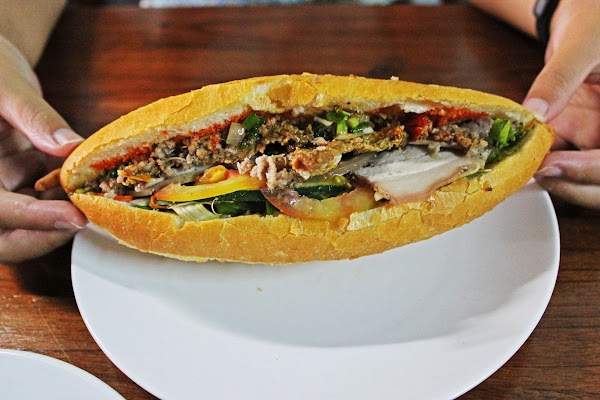 Madam Khanh - The Banh Mi Queen 5