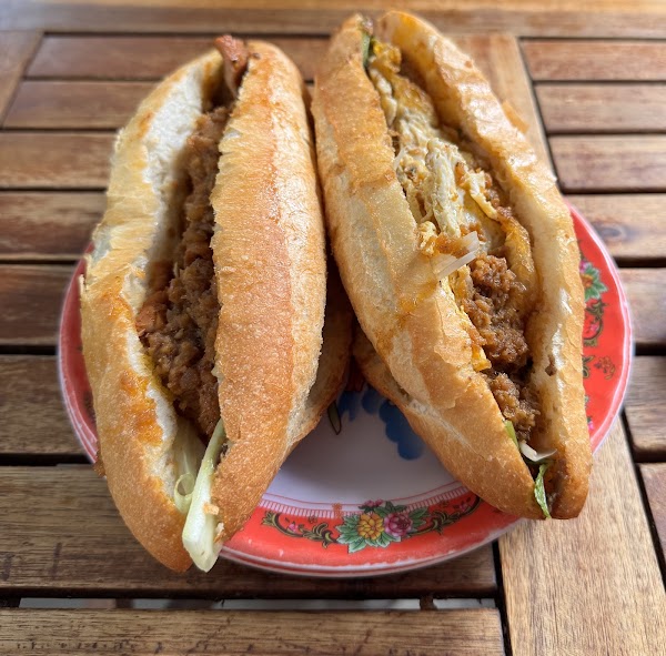 Madam Khanh - The Banh Mi Queen 3
