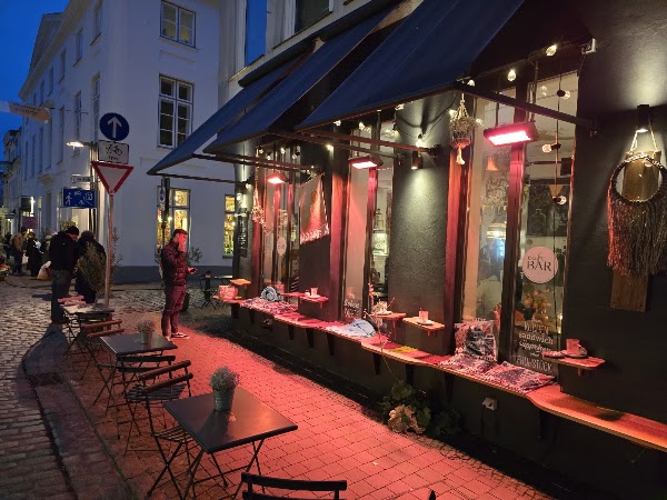 CafeBar Hüxstraße 3