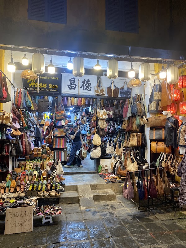 Hoan Bespoke Leather store