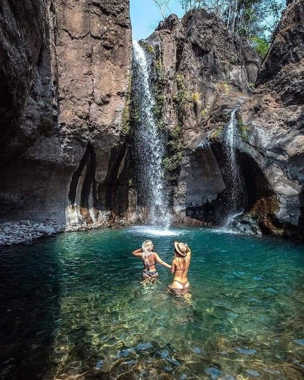 Trips & Tours Cascadas Tamanique 5