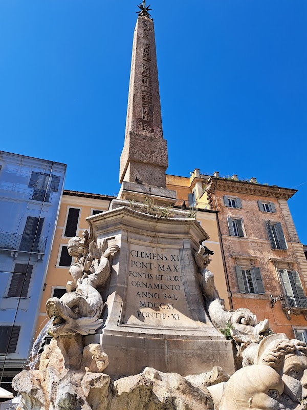 Obelisco del Pantheon 2