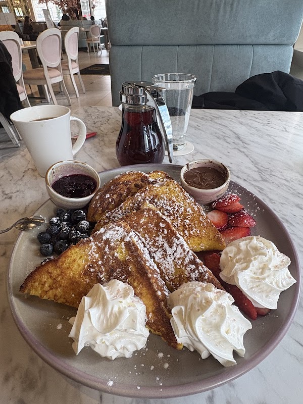 Evviva Breakfast and Lunch 4