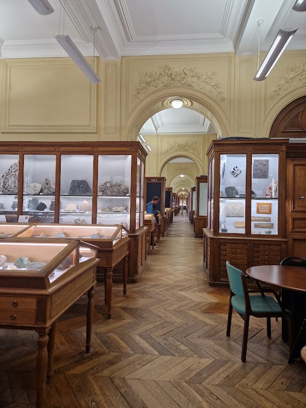 Mineralogy Museum MINES ParisTech 3